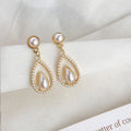 French elegant palace style teardrop pearl earrings